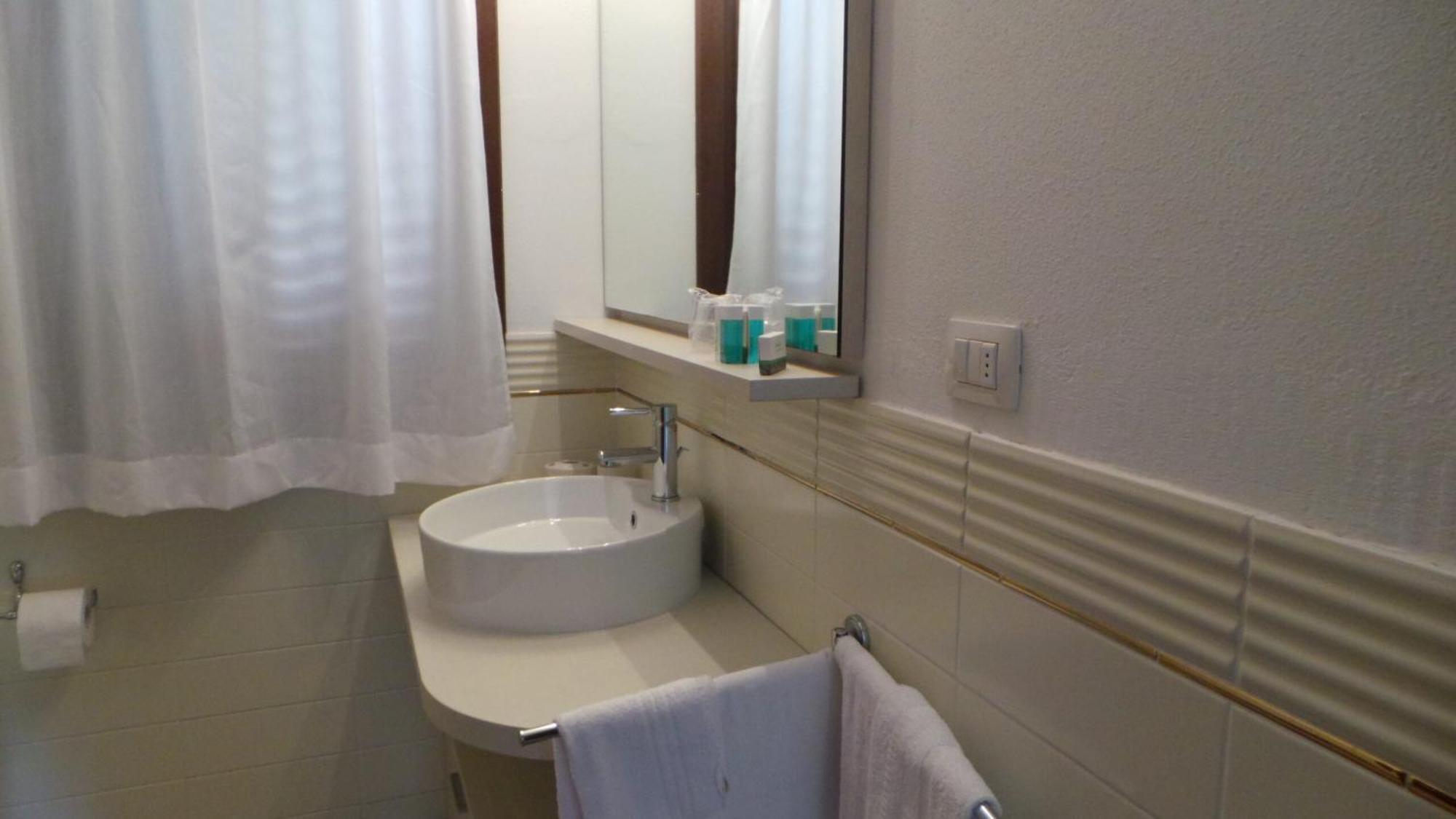 La Fenice Resort Olbia Extérieur photo